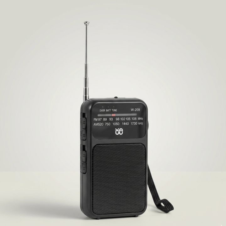 Robustes, gelbes Notfallradio mit AM/FM Empfang. Kompaktes tragbares Outdoor- & Campingradio für Notfälle.