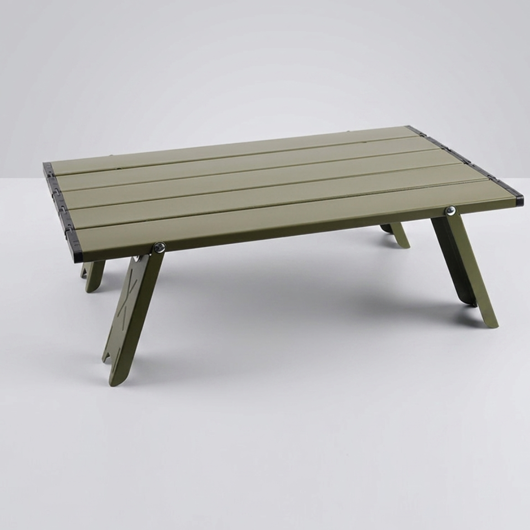 Robuster Kompakttisch für Outdoor, aus Aluminium gefertigt; ein ultraleichter Falttisch für Reisen.