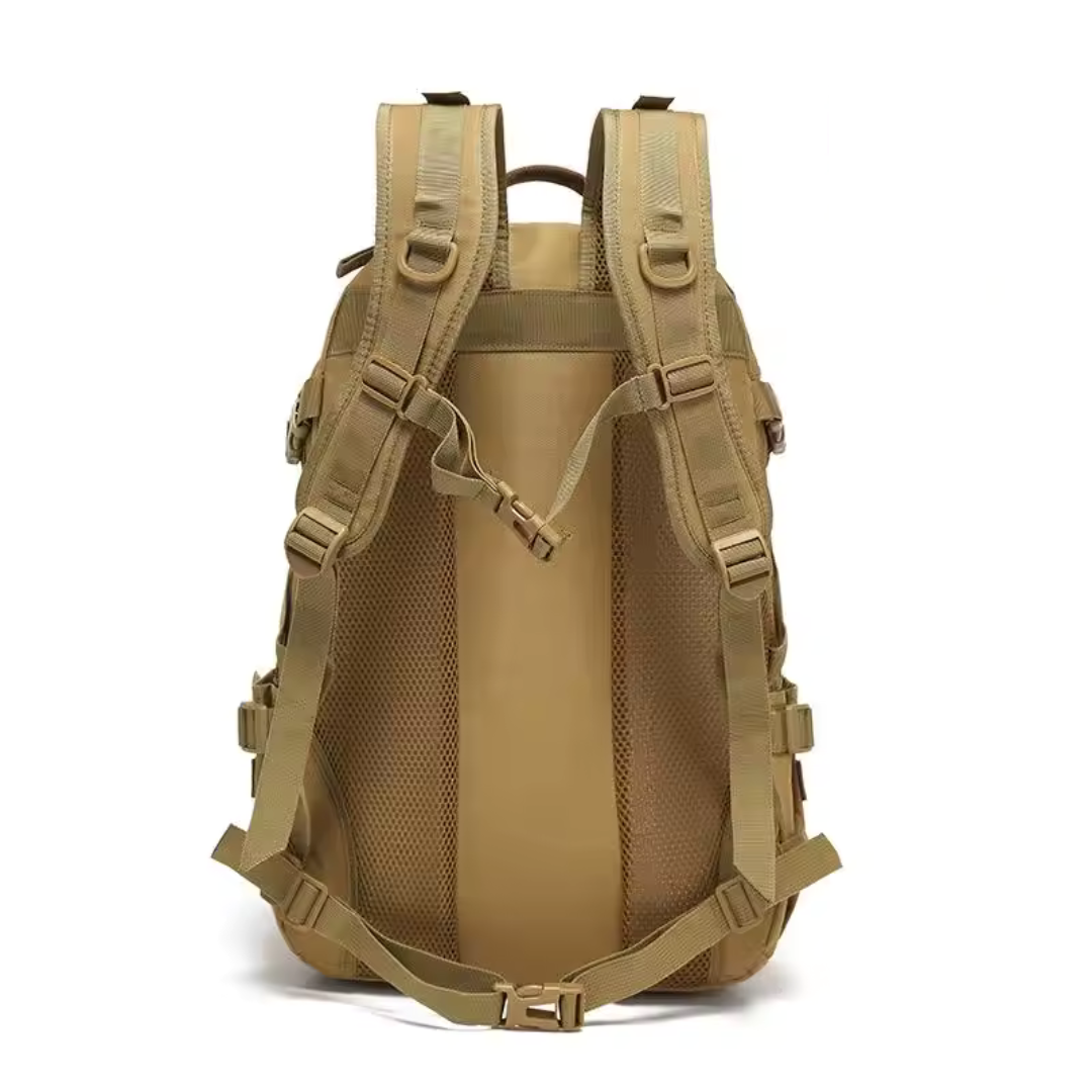 Taktischer 40 Liter Outdoor-Rucksack, Schwarz, für Bushcraft und Survival-Training.