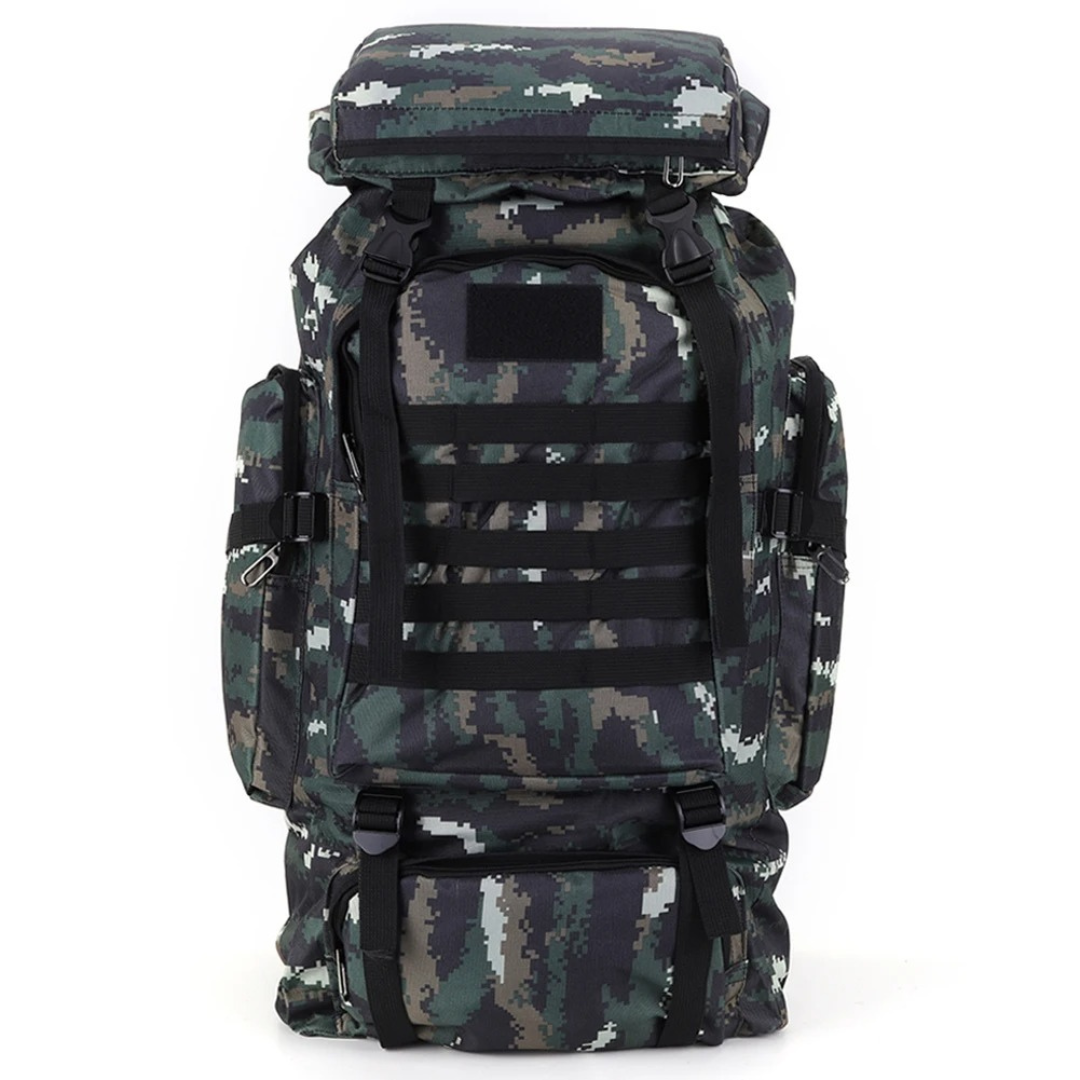 Offener 80-Liter-Rucksack zeigt großes Hauptfach zum effizienten Packen von Outdoor- & Campingausrüstung.
