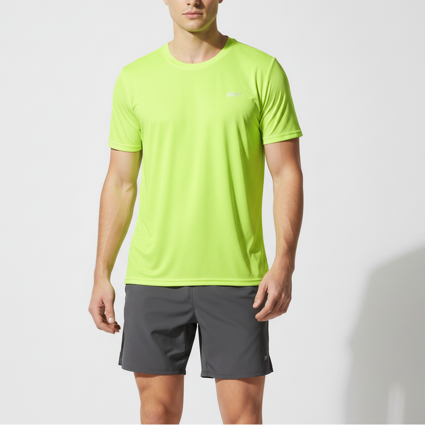 Feuchtigkeitsableitendes Herren Fitness T-Shirt, perfekt für intensive Workouts im Gym.