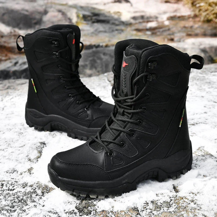 Moderne beige Damen Winterschuhe, bequem & robust für Outdoor-Aktivitäten und Winterwandern.