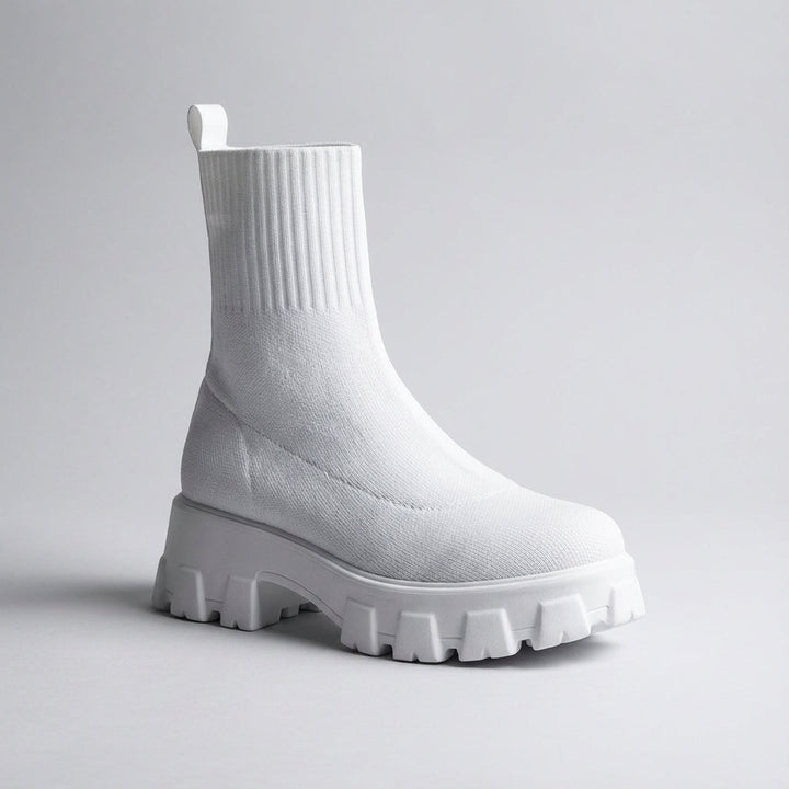 Stilvolle Damen Altaire Knöchelstiefel, ideal für Alltag und modische Outfits, mit Plateau.