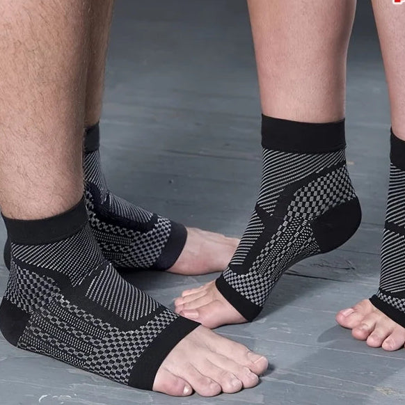 Gelenkschutz-Bandage: Kompressionsbandage für Knöchel, optimiert Regeneration und Fussunterstützung.