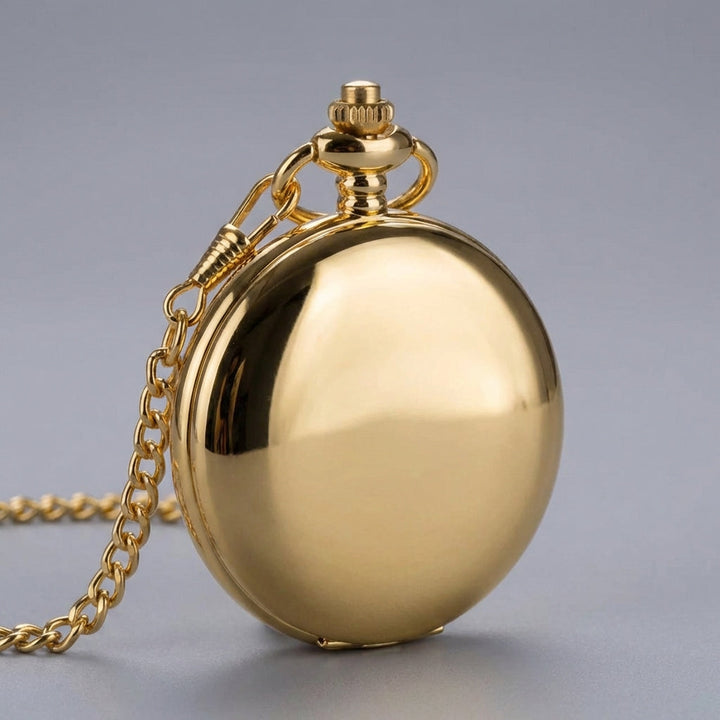 Goldene klassische Taschenuhr mit Kette für Herren, edles Quarz-Uhr-Set, zeitloses Accessoire.