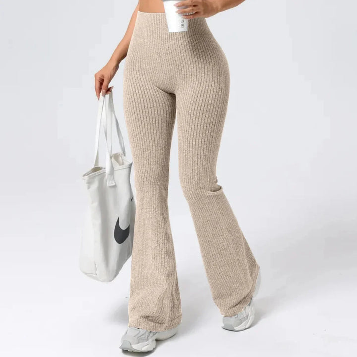 Figurformende Damen-Schlaghose mit hohem Bund, perfekt als Yoga-Hose oder bequeme Freizeithose.