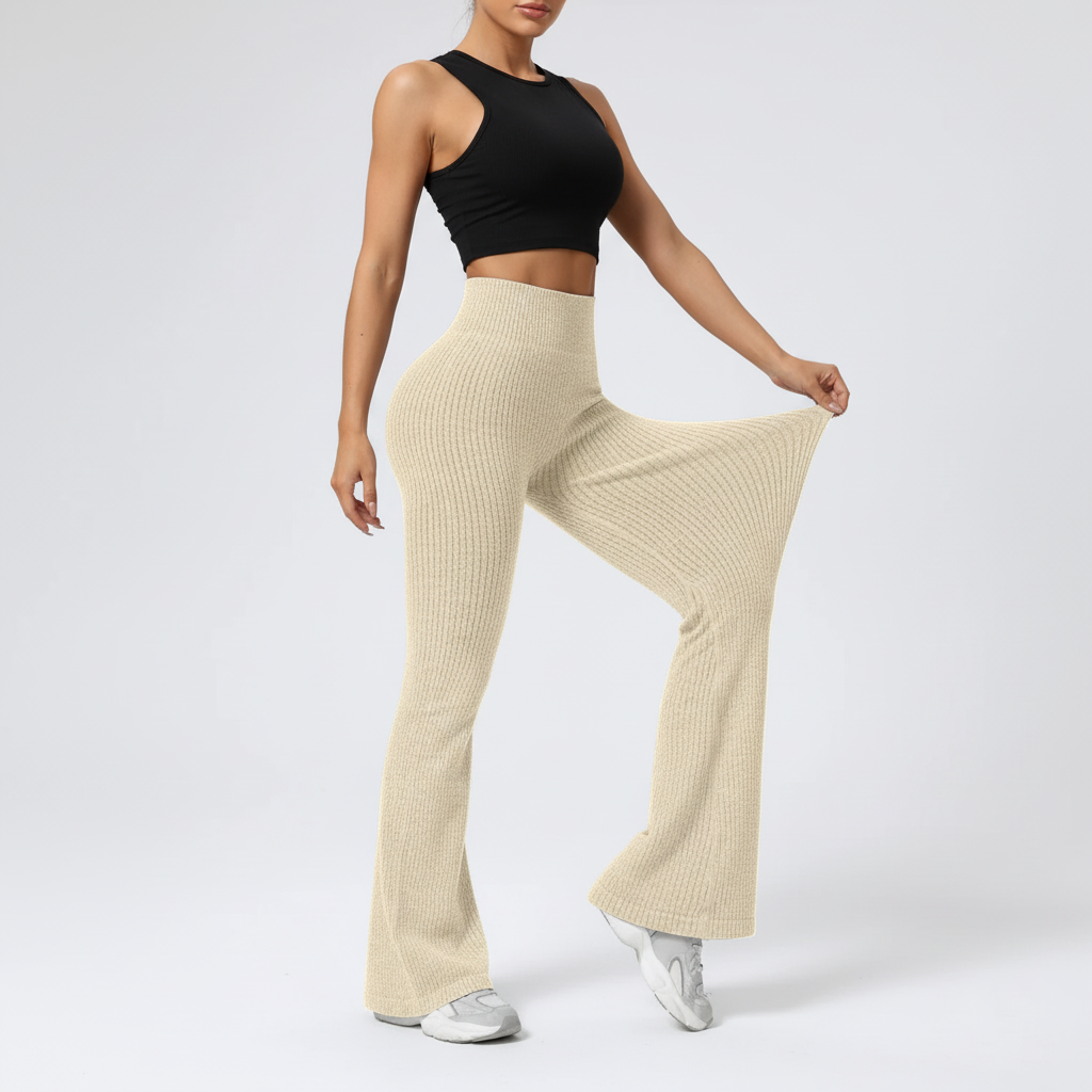Bequeme Damen-Sporthose mit ausgestelltem Bein, perfekt für Yoga, Pilates & Alltag.