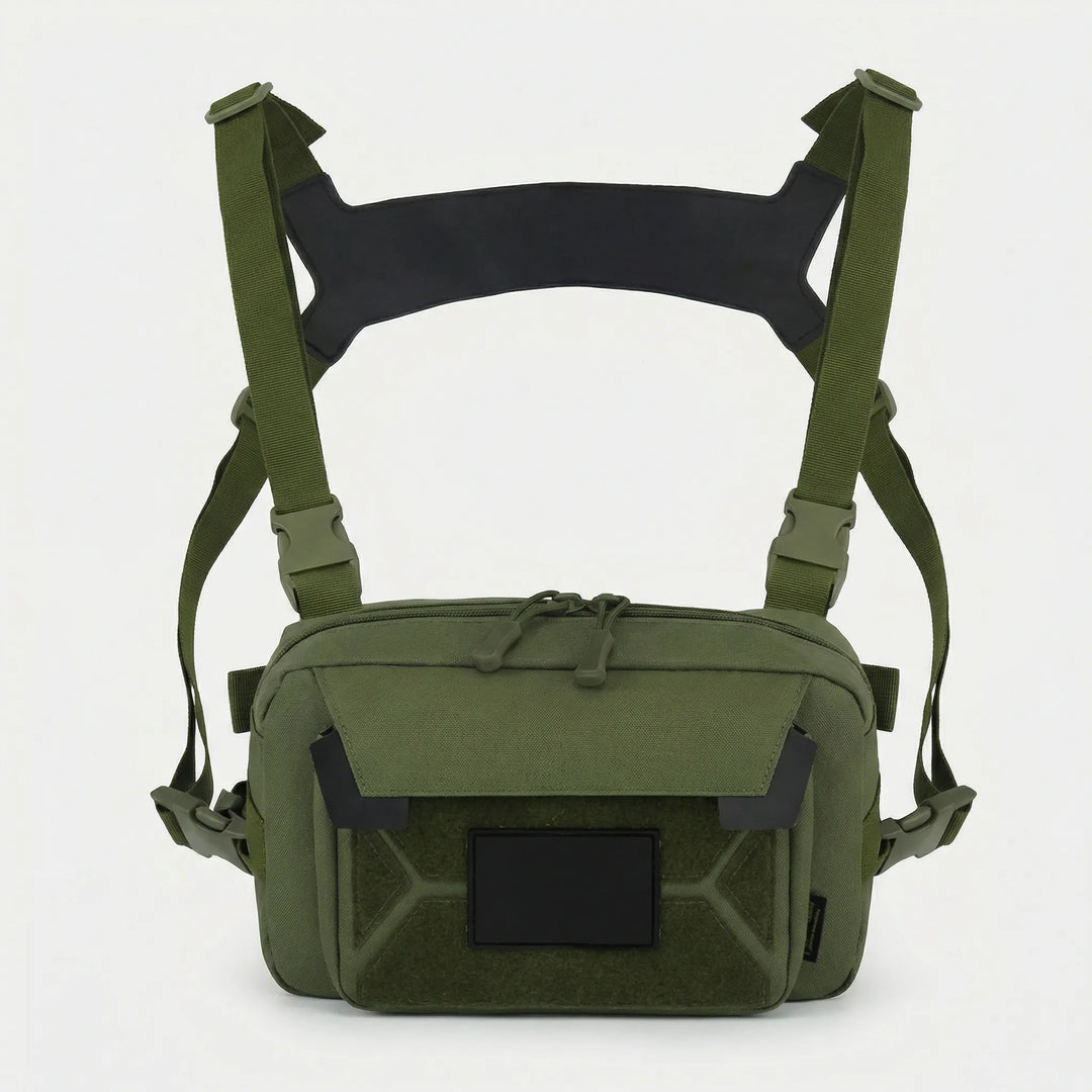 Kompakte Brusttasche mit cleverer Organisation für wichtige Kleinigkeiten, unisex.