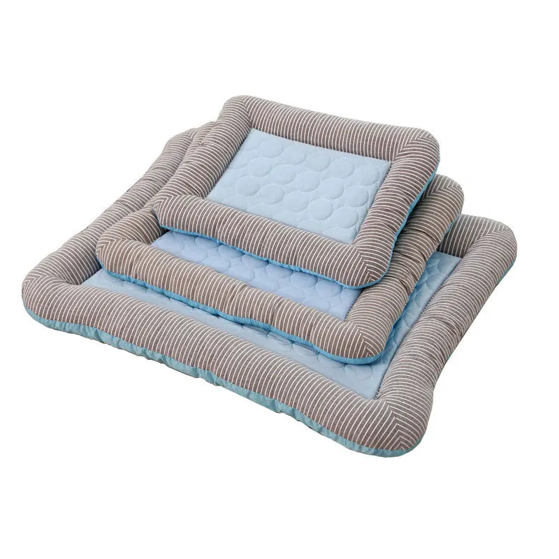 Erfrischende Kühlmatte für Haustiere. Ideal gegen Sommerhitze. Hundematte, Katzenmatte.