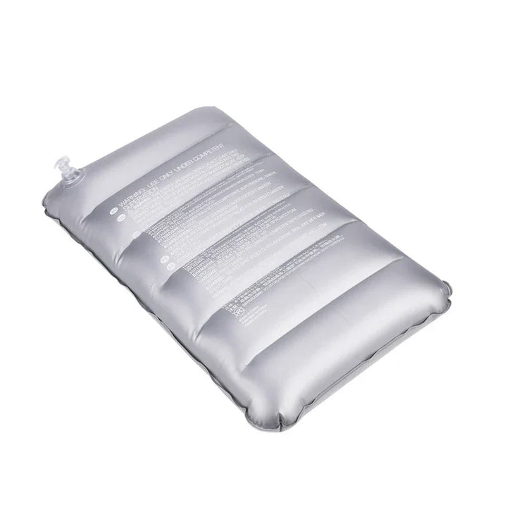 Aufblasbares Nackenkissen für Unisex, grau, leicht & portabel, perfekt für Flug, Zug & Campingkomfort.