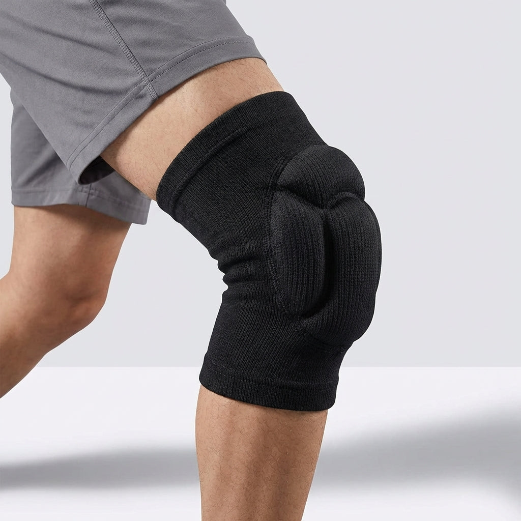 Unisex schwarze Kniebandage mit integriertem Aufprallschutz, perfekt als Knieschoner und Gelenkstütze für Sport & Fitness.