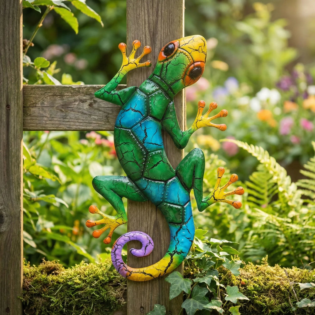 Farbenfrohe Gecko Wand-Deko aus Metall für Garten, Terrasse und Zuhause, ideal als Wandskulptur.