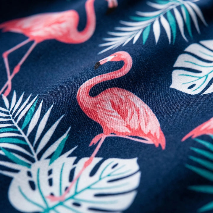 Urlaubstaugliches Herren Set: Havano Kurzarmhemd und Shorts mit modernem Grafikprint.