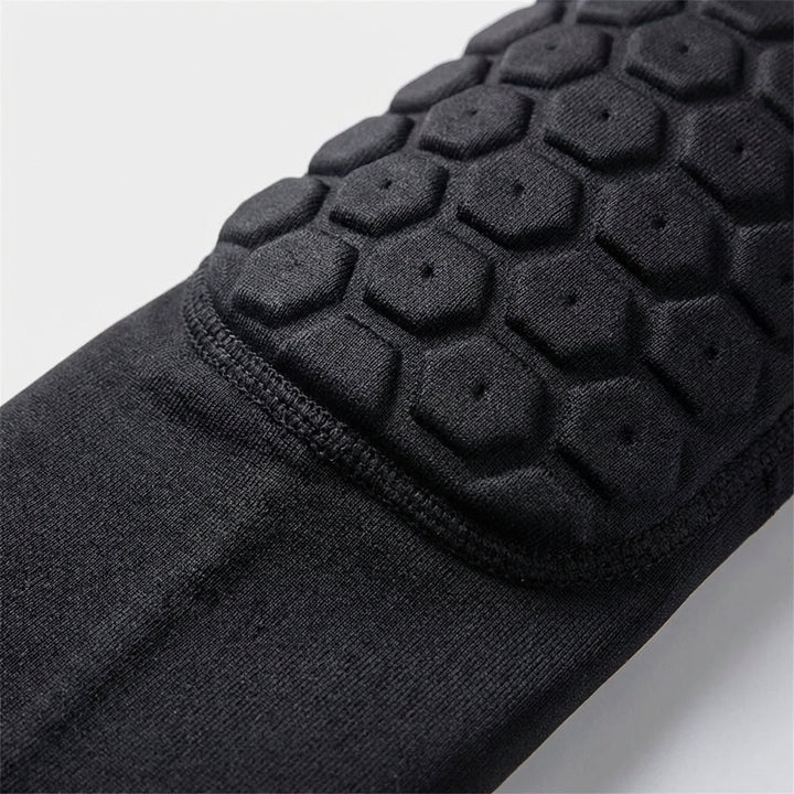 Schützende HexaGuard Kniebandage für Herren & Damen. Ideal für Leistungssport wie Handball, Basketball, Volleyball.