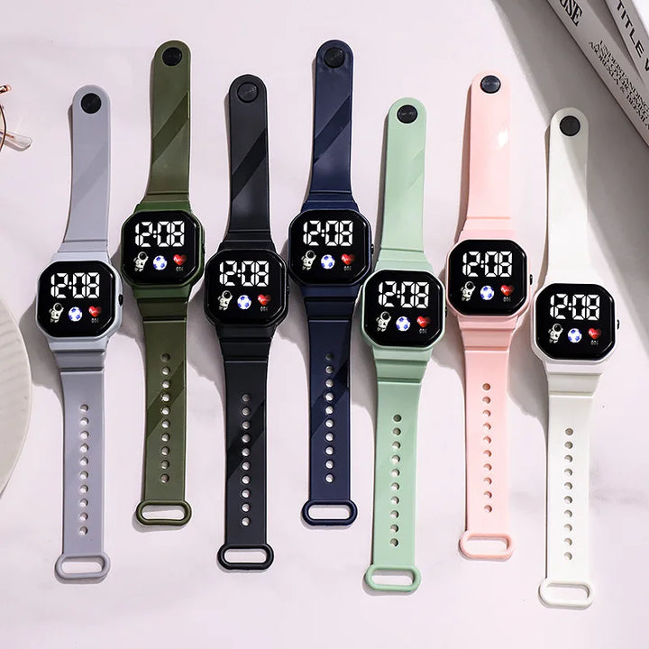 Digitale Kinder-Smartwatch aus Silikon, robust und spritzwassergeschützt, mit LED-Anzeige.