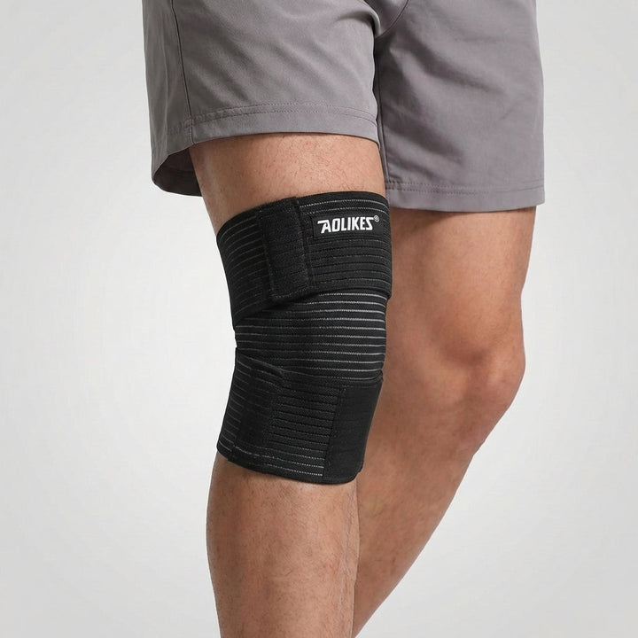 Flexible Ellbogenbandage, verstellbar, als Gelenkstütze für Sport & Alltag.