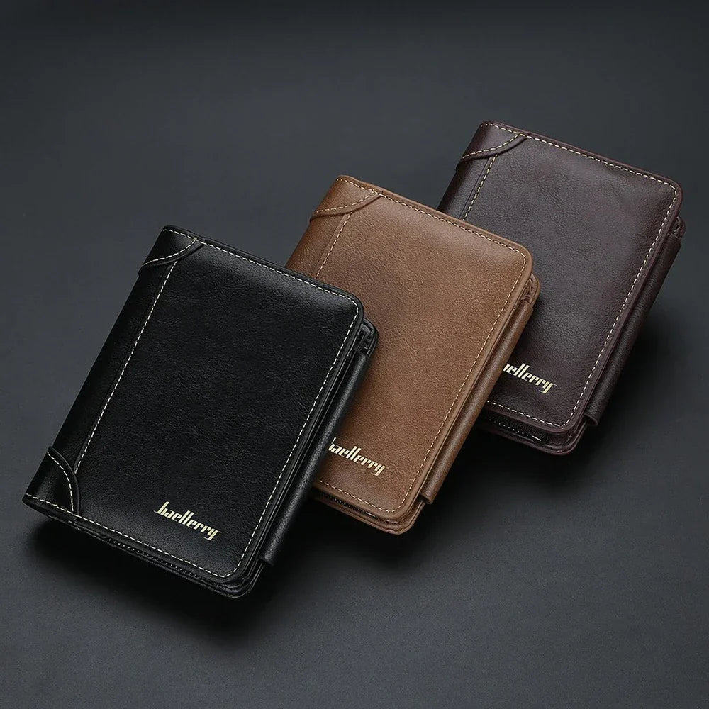 Innenansicht des Kartenetuis in einer RFID-Schutz-Brieftasche, zeigt die Organisation von bis zu 8 Karten.