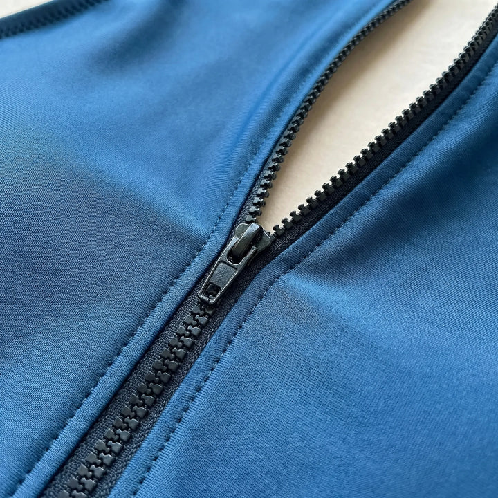 Herren Sport-Badeanzug, ärmellos, mit praktischem Reißverschluss, für leichtes An- & Ausziehen.