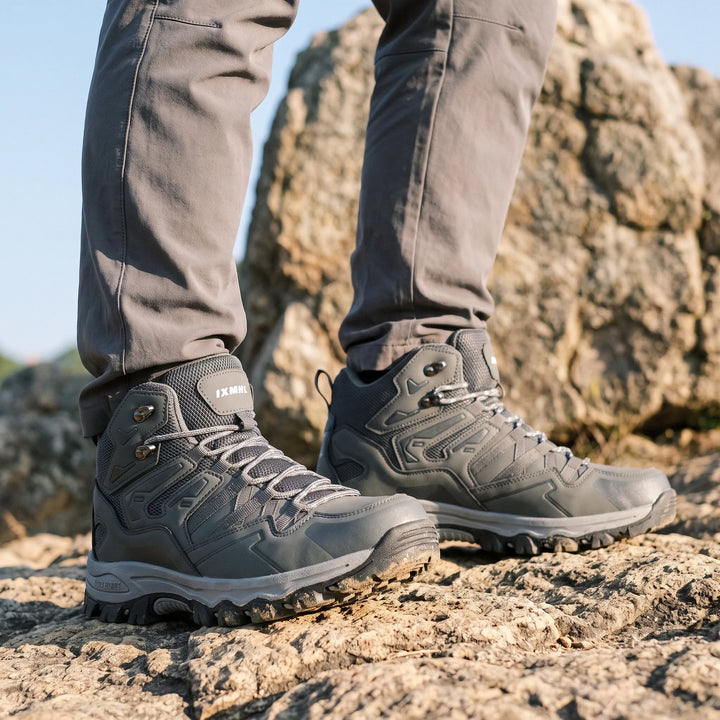 Leichte halbhohe Damen Wanderschuhe für Outdoor & Trekking. Atmungsaktiv & bequem für Wanderwege.