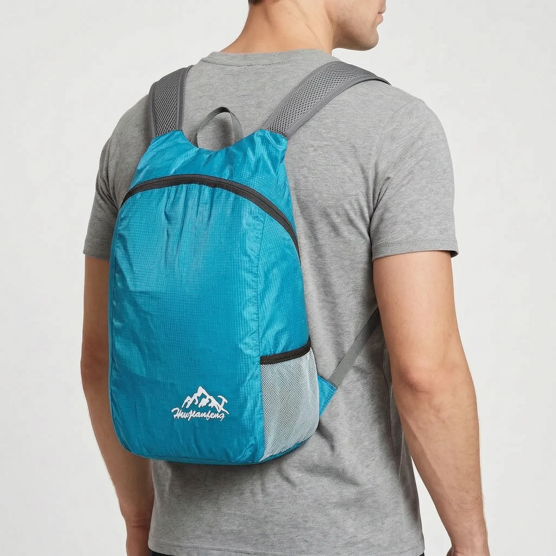 Leichter Faltrucksack mit Hauptfach & Reißverschlusstasche, perfekt für Tagesausflüge & Sport.