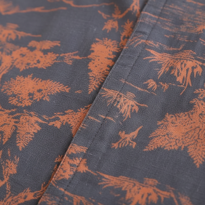 Gebundener Damen Kimono-Morgenmantel, Wickelmantel und Hauskleid, komfortabel für Freizeit.