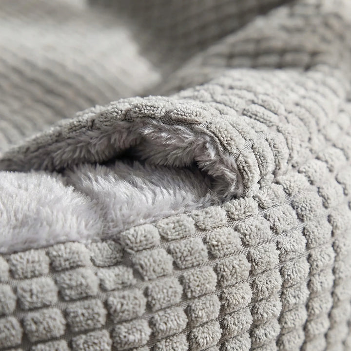 Weiches Kuschelbett mit Kapuze für Hunde & Katzen in Kaffeefarbe. Gemütlicher Schlafplatz für Haustiere.