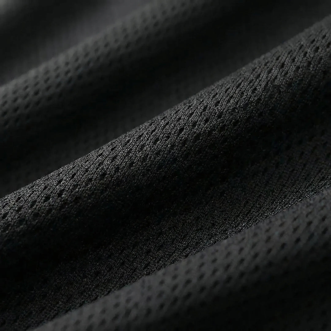 Vielseitiger Herren Sportset: Kurzarm-Shirt und Sporthosen für Training, Jogging & Entspannung.