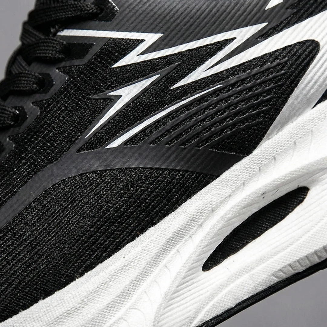 Komfortabler Swiftrok Luftpolster Laufschuh für Marathon, Training & Fitness. Leicht & gedämpft.