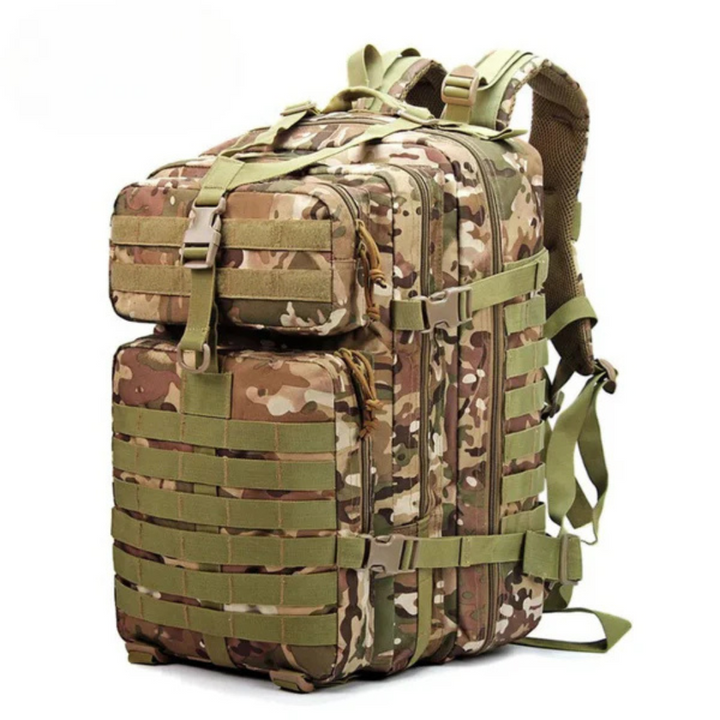 Schwarzer 50 Liter Trekkingrucksack mit Molle-Befestigungen für zusätzliche Ausrüstung.