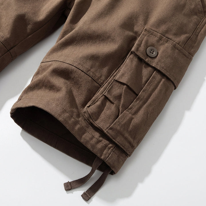 Vielseitige knielange Herren Sommer Cargo-Shorts. Ideal als Outdoor-, Freizeit- oder Alltagshorts.