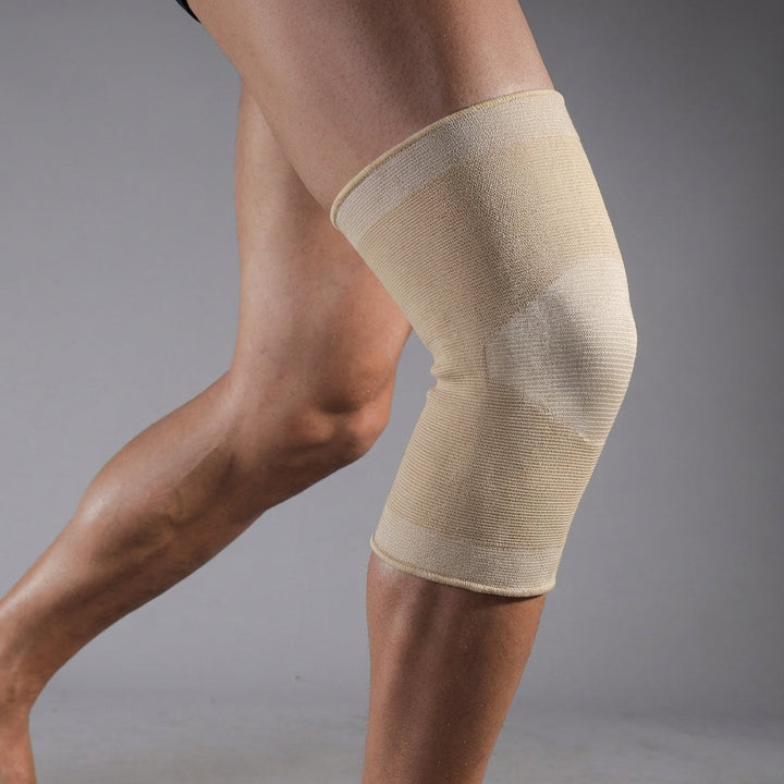 Kompressions-Kniebandage bietet starke Unterstützung für Knie bei Aktivität und Gelenkschutz im Sport.