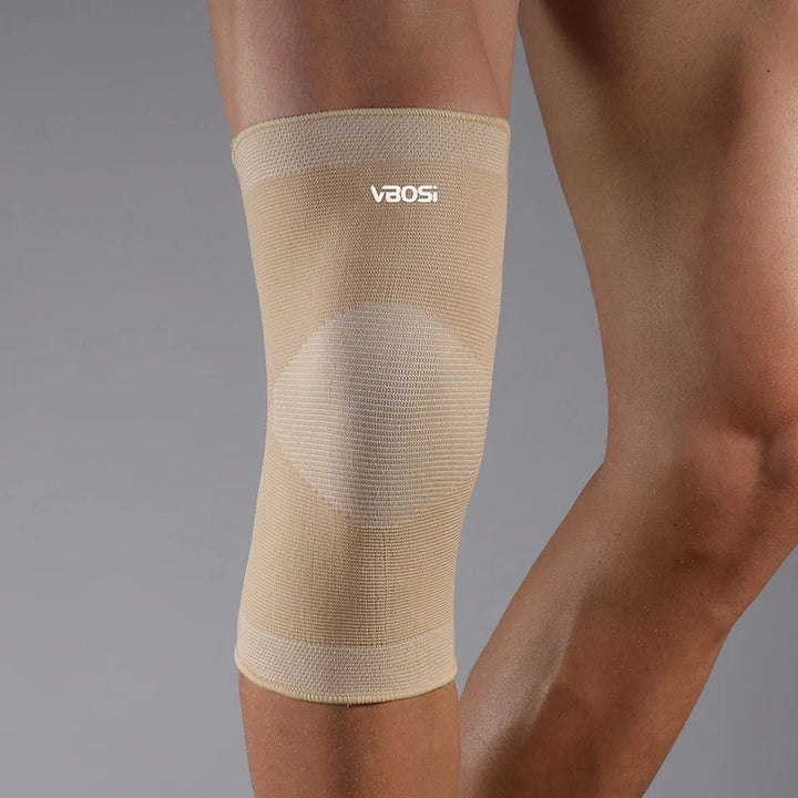 Kniebandage für Läufer. Elastische Kompression für Knie-Unterstützung beim Laufen & Sport.