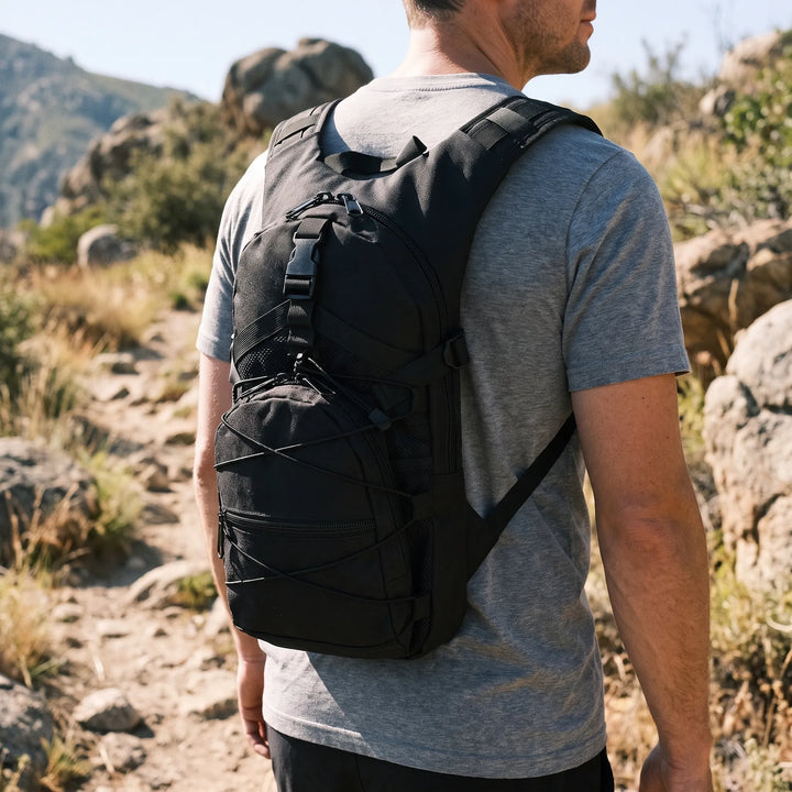 Kompakter Unisex Outdoor-Rucksack für Trail & Abenteuer, ideal für Wandern, Radfahren & Klettern. Leicht & robust.