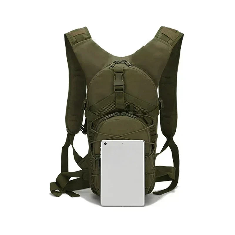 Modulärer Abenteuer-Rucksack mit praktischen Taschen für Organisation bei Wandern & Outdoor-Sport.