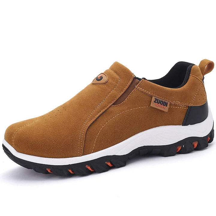 Leichter Slip-On Sportschuh für Damen, atmungsaktiv & komfortabel.