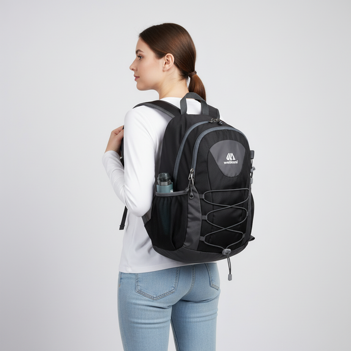 Robuster Oxford-Stoff Rucksack, blau, ideal als Handgepäck oder für Tagesausflüge.