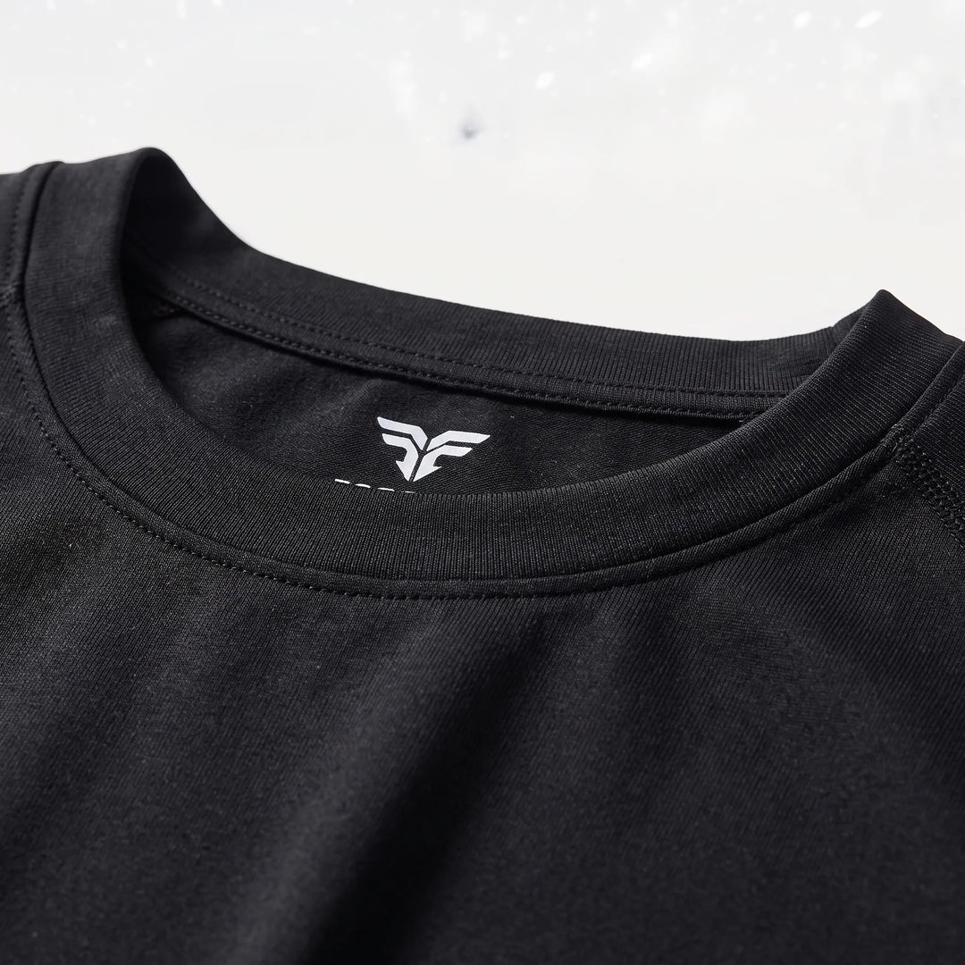 Herren Thermounterwäsche Set für optimale Wärme bis -15°C. Baselayer, elastisch & atmungsaktiv, ideal für draußen.