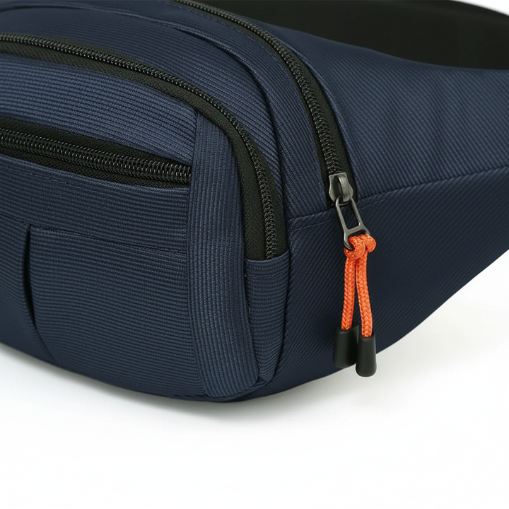 Frau trägt die praktische Bauchtasche an der Hüfte, wasserdicht und mit vielen Fächern für Sport & Freizeit.