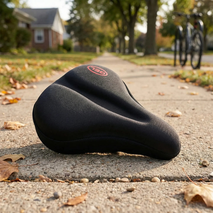 Unisex Gel-Sattelbezug schwarz für maximalen Fahrkomfort. Ergonomische Polsterung für MTB, E-Bike, Radfahren.