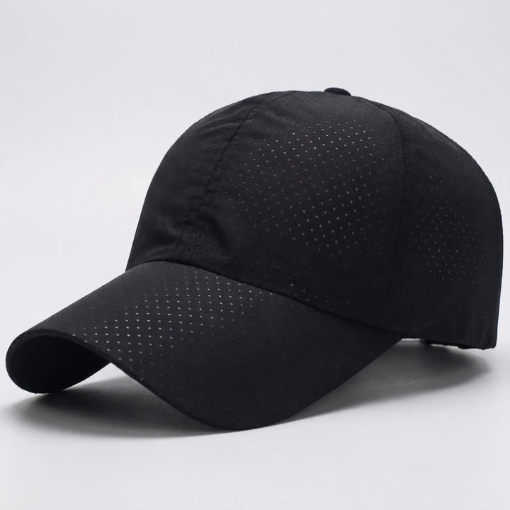 Perforierte Baseballkappe unisex, verstellbar, idealer Sonnenschutz & modisches Accessoire.