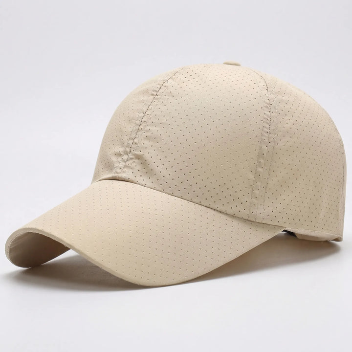 Sportliche unisex Baseballkappe, atmungsaktiv & leicht, perforiert für Belüftung, ideal für warme Tage.