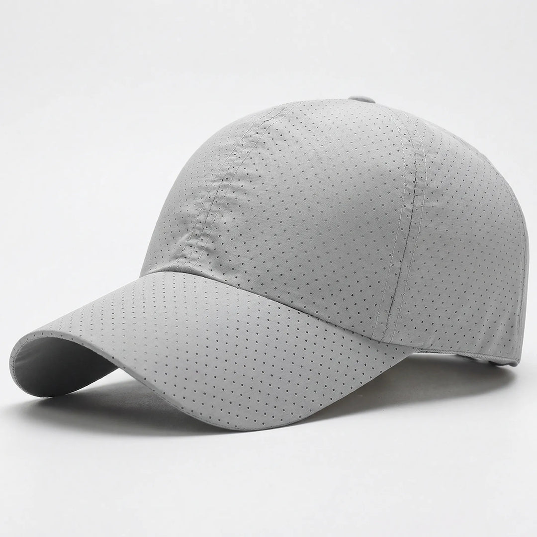 Verstellbare Baseballkappe unisex, perforiertes Material für Atmungsaktivität, perfektes Freizeit-Accessoire.