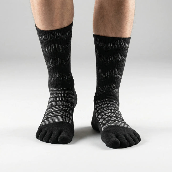 Warme Herren Zehensocken, blasenfrei und feuchtigkeitsableitend, ideal für Wintersport und Outdoor-Aktivitäten.