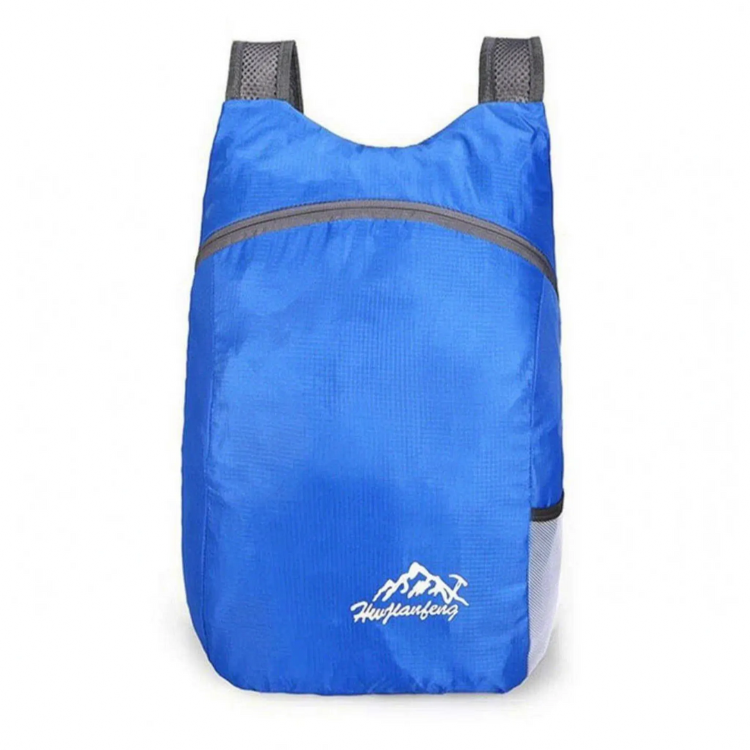 Robuster Polyester-Tagesrucksack, wasserabweisend und langlebig, ideal für Sport & Outdoor.
