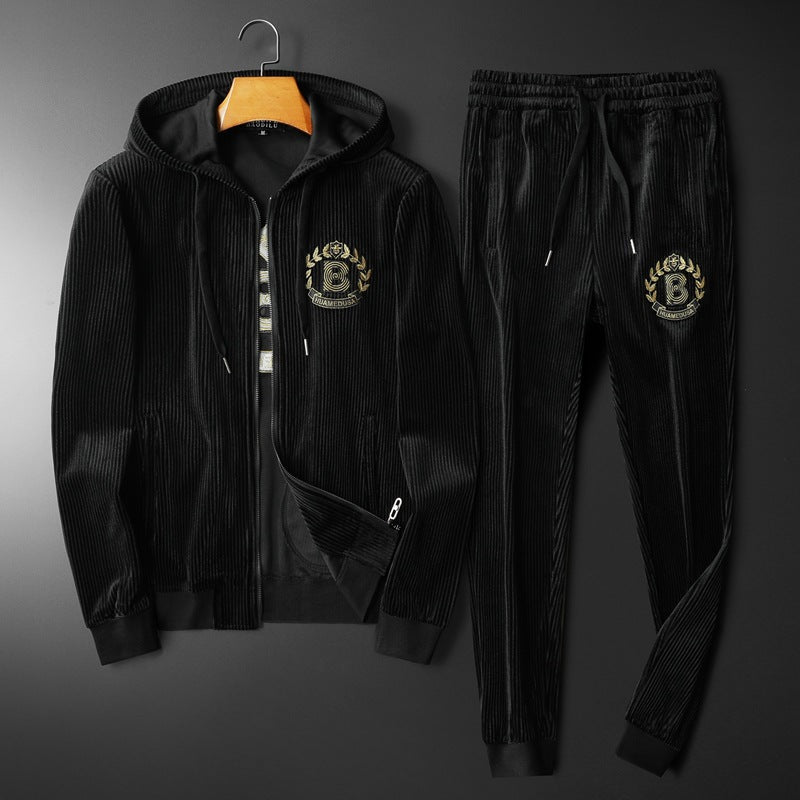 Stilvoller Herren Hoodie-Jogger-Set aus weichem Stoff, figurbetont, perfekt als lässiger Trainingsanzug.