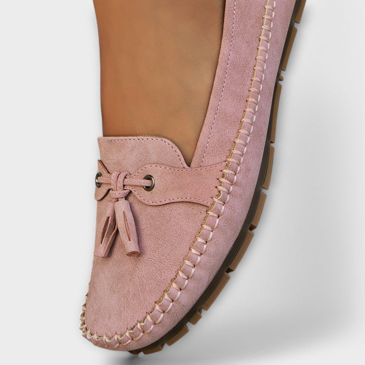 Braune Damenschuhe: Orthopädische Loafer, stilvoll und bequemer Begleiter.