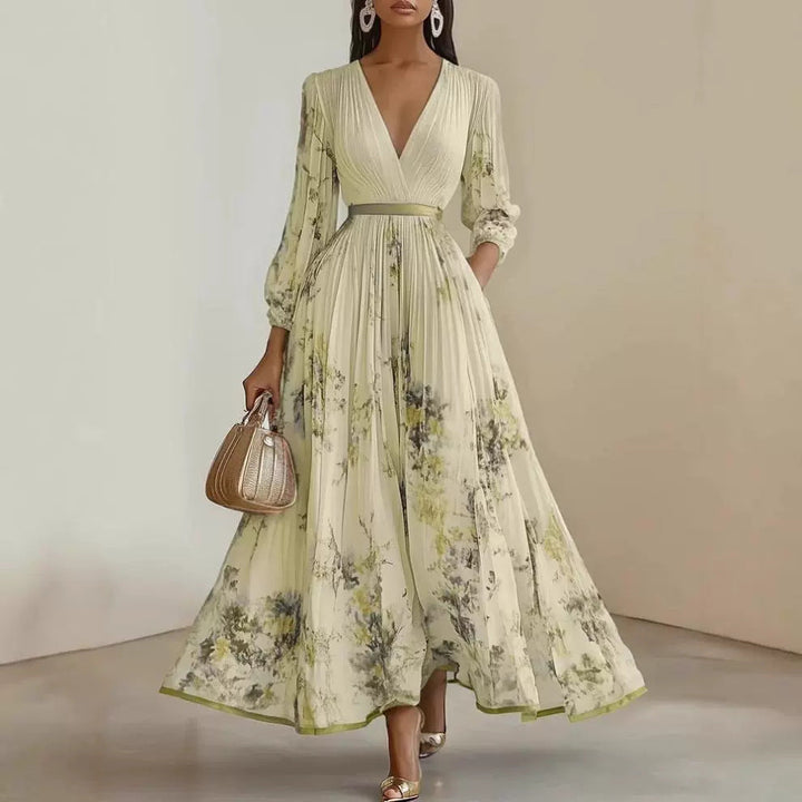 Fließendes elegantes langes Damen Maxikleid mit Blumenmuster. Romantisch & bequem für Sommer und festliche Anlässe.
