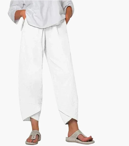 Komfortable Damenhose mit weitem Bein, locker geschnitten. Modische und entspannte Hose für jeden Anlass.
