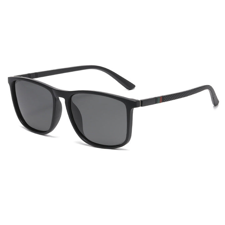 Leichte Unisex Rechteck-Sonnenbrille mit UV400 Schutz für klare Sicht & Blendschutz. Stilvolles, klassisches Design.
