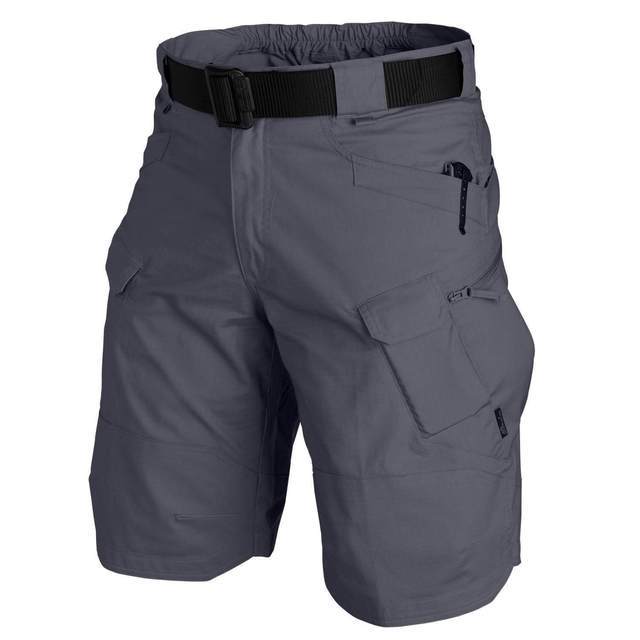 Detailaufnahme der praktischen Taschen an den Herren Cargo Shorts; Funktionalität für Alltag & Sport.